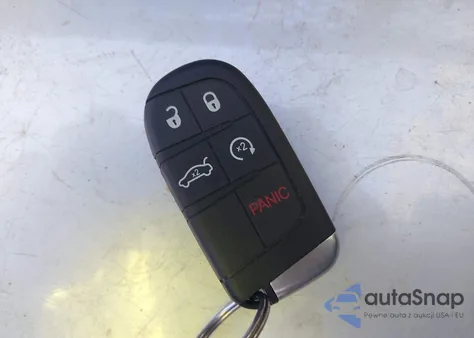 2018 Chrysler 300 300S из США, поврежденный, VIN 2C3CCABG2JH262141